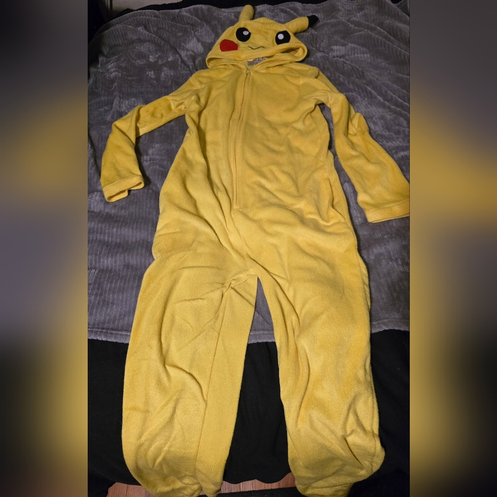 Pokemon Pickachu Costume
